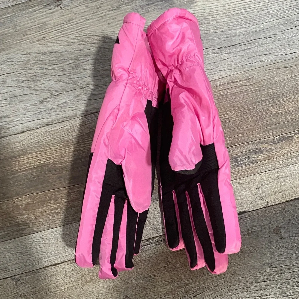 Ozark Trail Outdoor Pink and Black Gloves